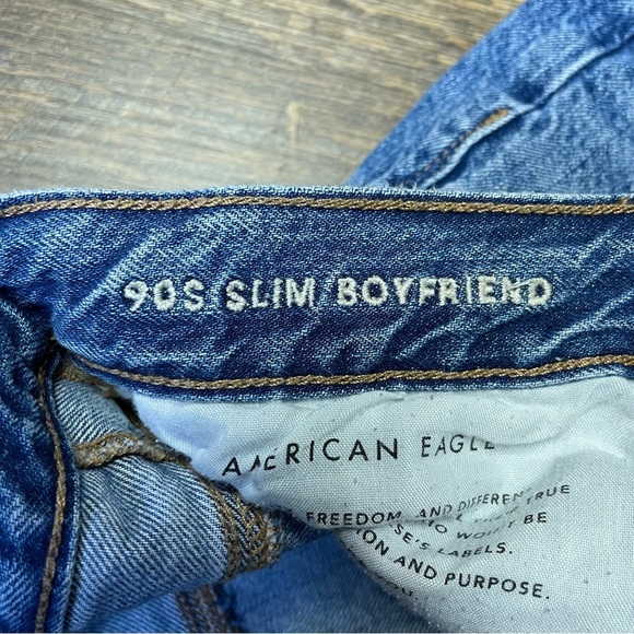 American Eagle 90s Slim Boyfriend Jeans Womens 6 LONG Hi Rise Distressed Denim - Picture 8 of 10